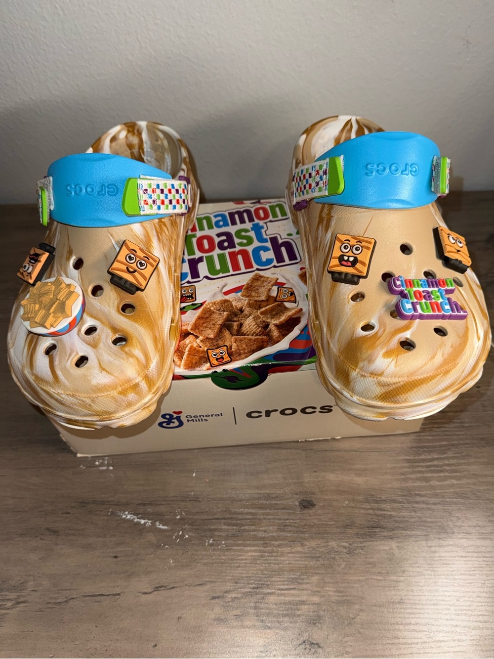 CROCS Kids Cinnamon Toast Crunch Marbled Clogs with Blue Straps
